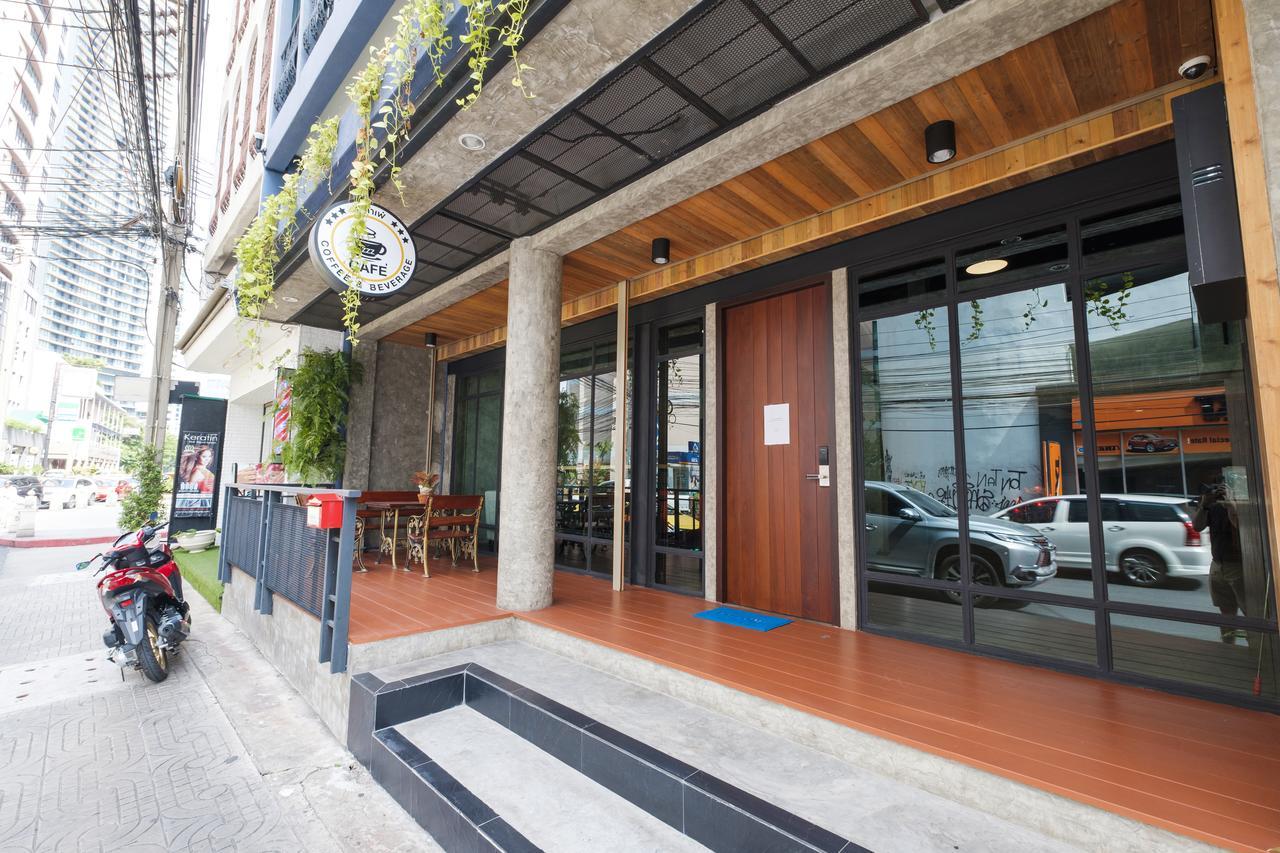Zen Rooms Zleepmotion Bangkok Exterior photo